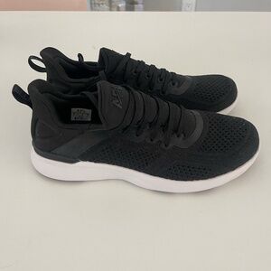 APL Womens Techloom Tracer Sneakers